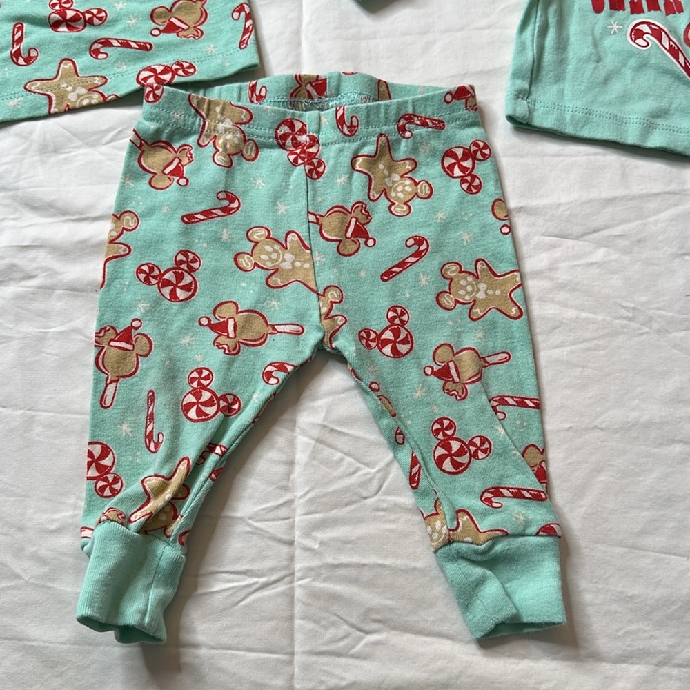 Disney Baby size 6-9 months bundle. GREAT CONDITION. Includes 2 pajama sets, - Picture 11 of 12